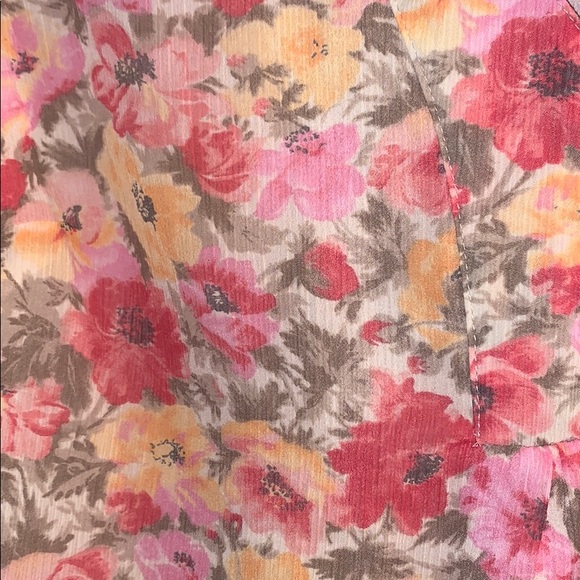 Coldwater Creek flowered blouse small - Picture 6 of 6